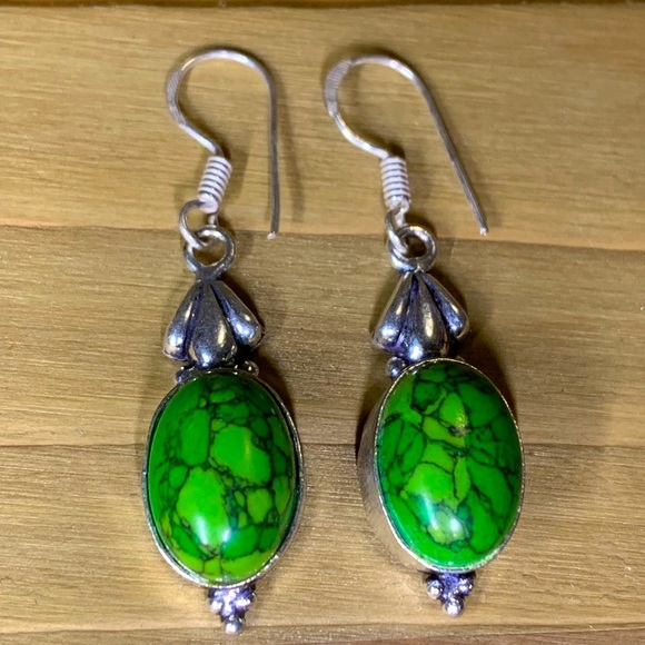 Jewelry - Gaspeite gemstone dangle earrings